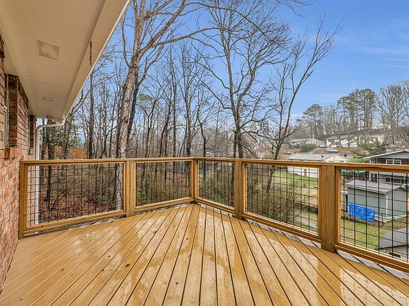 5th image of 1806 Glen Oaks Ter