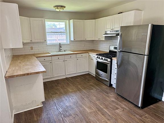 5th image of 2524 Massachusetts Ave