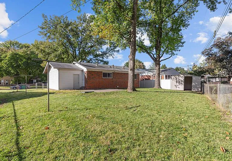 3280 Brookshire Dr — Photo 17