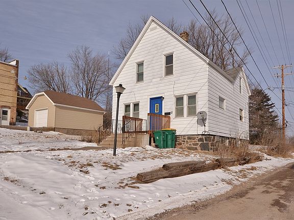 3rd image of 418 N 8th Ave W