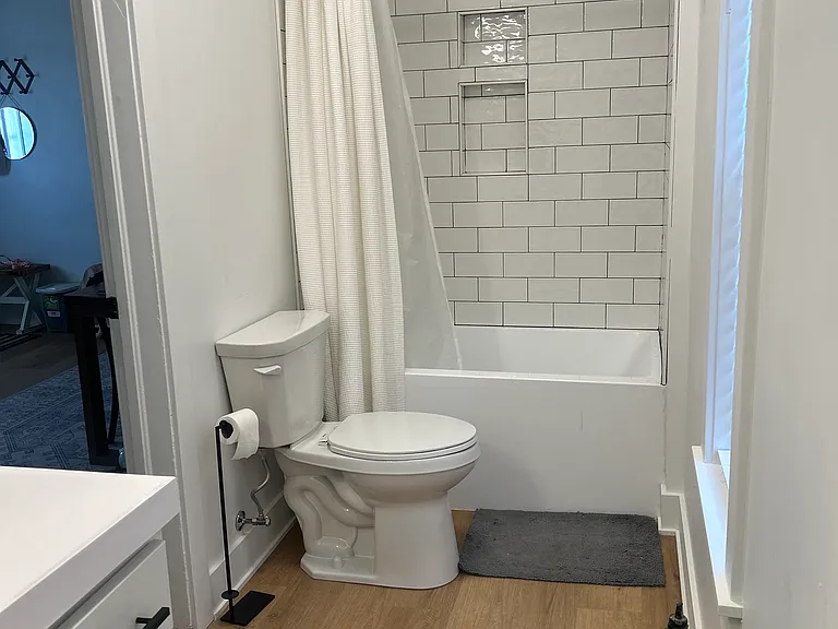 961 Douglas St NW #1 — Photo 3