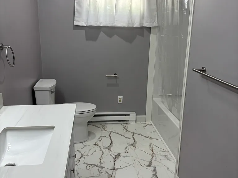 221 Zenith Rd — Photo 12