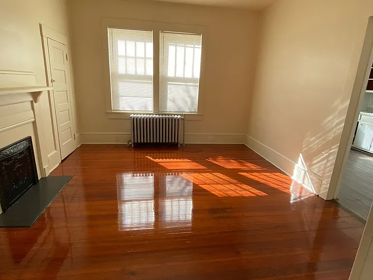 224 Moffett St — Photo 3