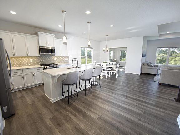 3rd image of 7871 W Park Cir WAY S S
