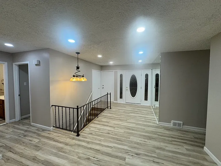34647 Bristol St — Photo 2