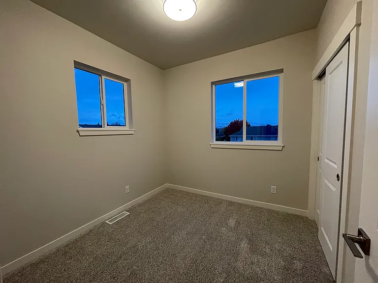 1030 Finch Ln #H — Photo 34