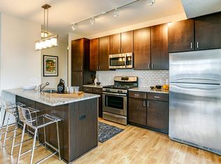 643 N 5th St #510, Minneapolis, MN 55401