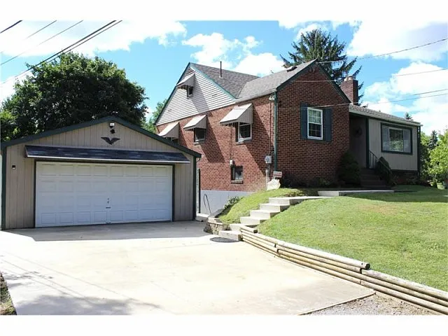 449 Blackhawk Rd photo 1