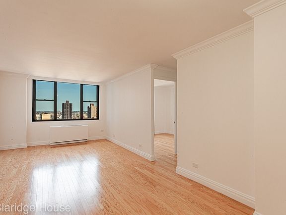 4th image of 201 E 87th St #27AB