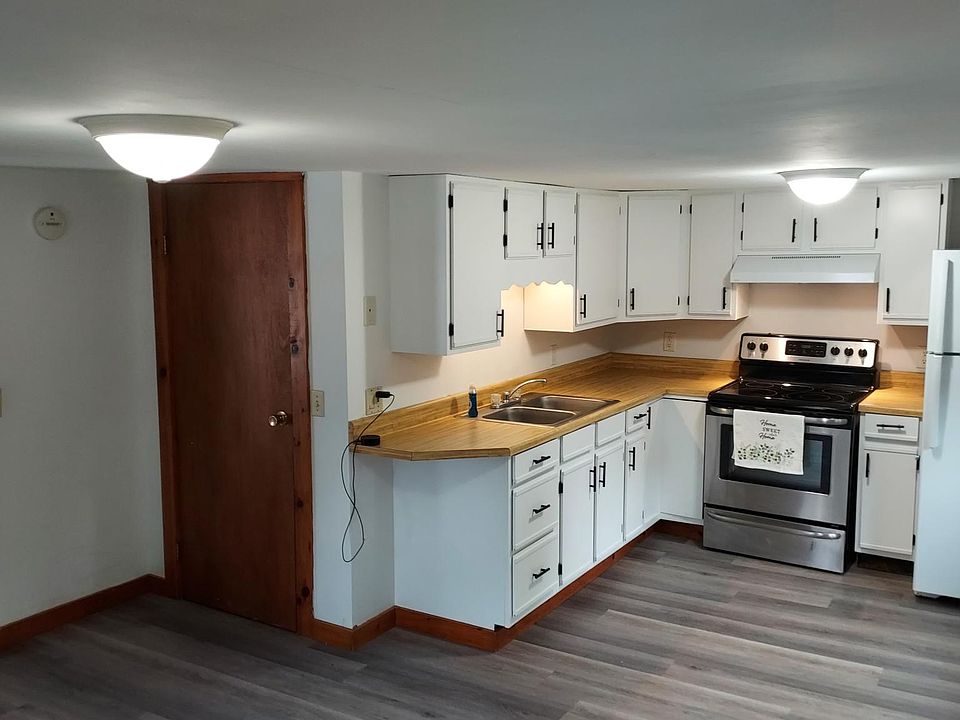 Eat in kitchen