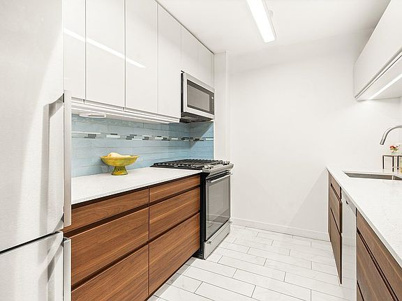 5th image of 440 E 79th St APT 2N
