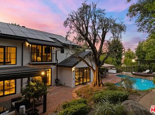 19350 Starlight Dr, Tarzana, CA 91356