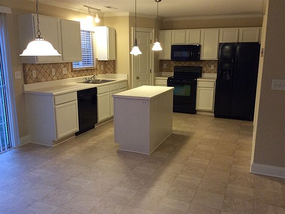 4th image of 807 Caledon Dr