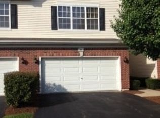 305 Grape Vine Trl, Oswego, IL 60543