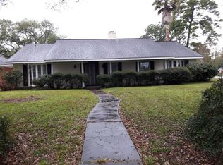2026 Forest Oaks Dr, Houston, TX 77017