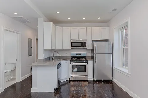 998 Tremont St #2A Photo 1
