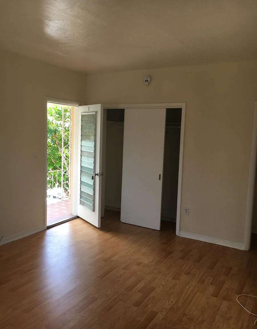 118 Antilla Avenue — Photo 1