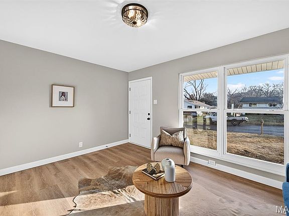 4th image of 4511 Burncoate Dr