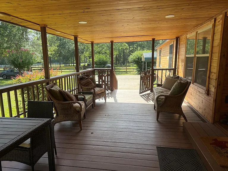24600 Oak Hollow Blvd W — Photo 11