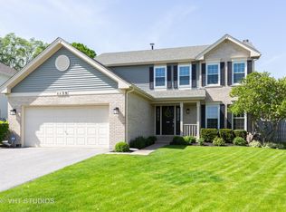 1139 Lakewood Cir, Naperville, IL 60540