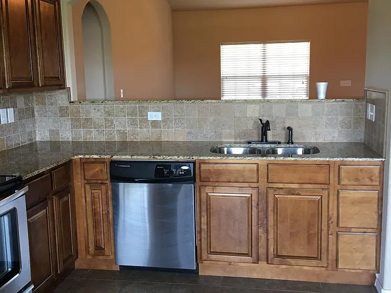 5102 W Winddrift Pl — Photo 2