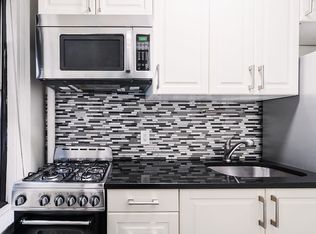 321 E 54th St APT 3D, New York, NY 10022