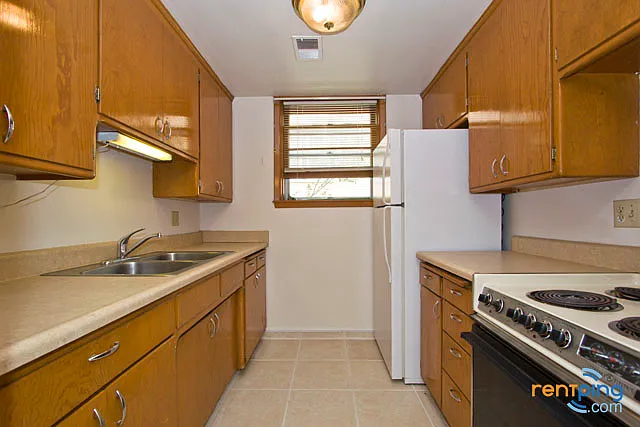 1220 S 22nd St #1 — Photo 6