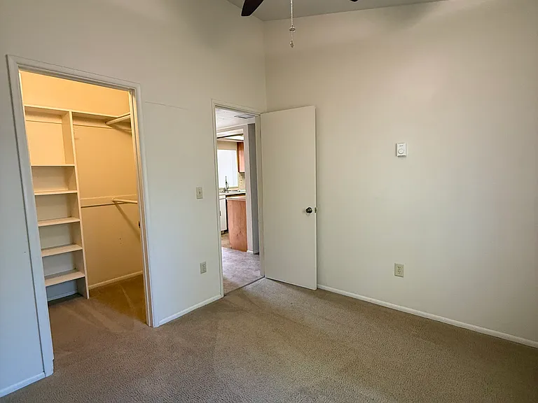 108 Rodeo Dr #4 — Photo 9