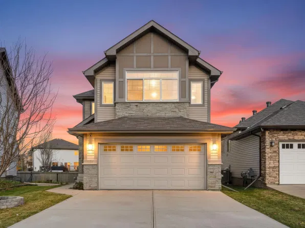 729 175a St SW, Edmonton, AB T6W 2G5