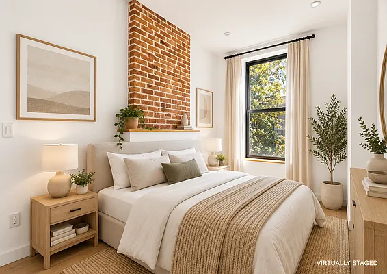 Bedroom, photo 1