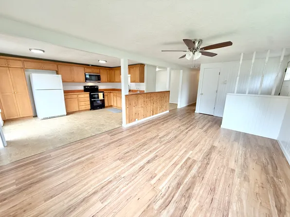 1800 5th St, Astoria, OR 97103