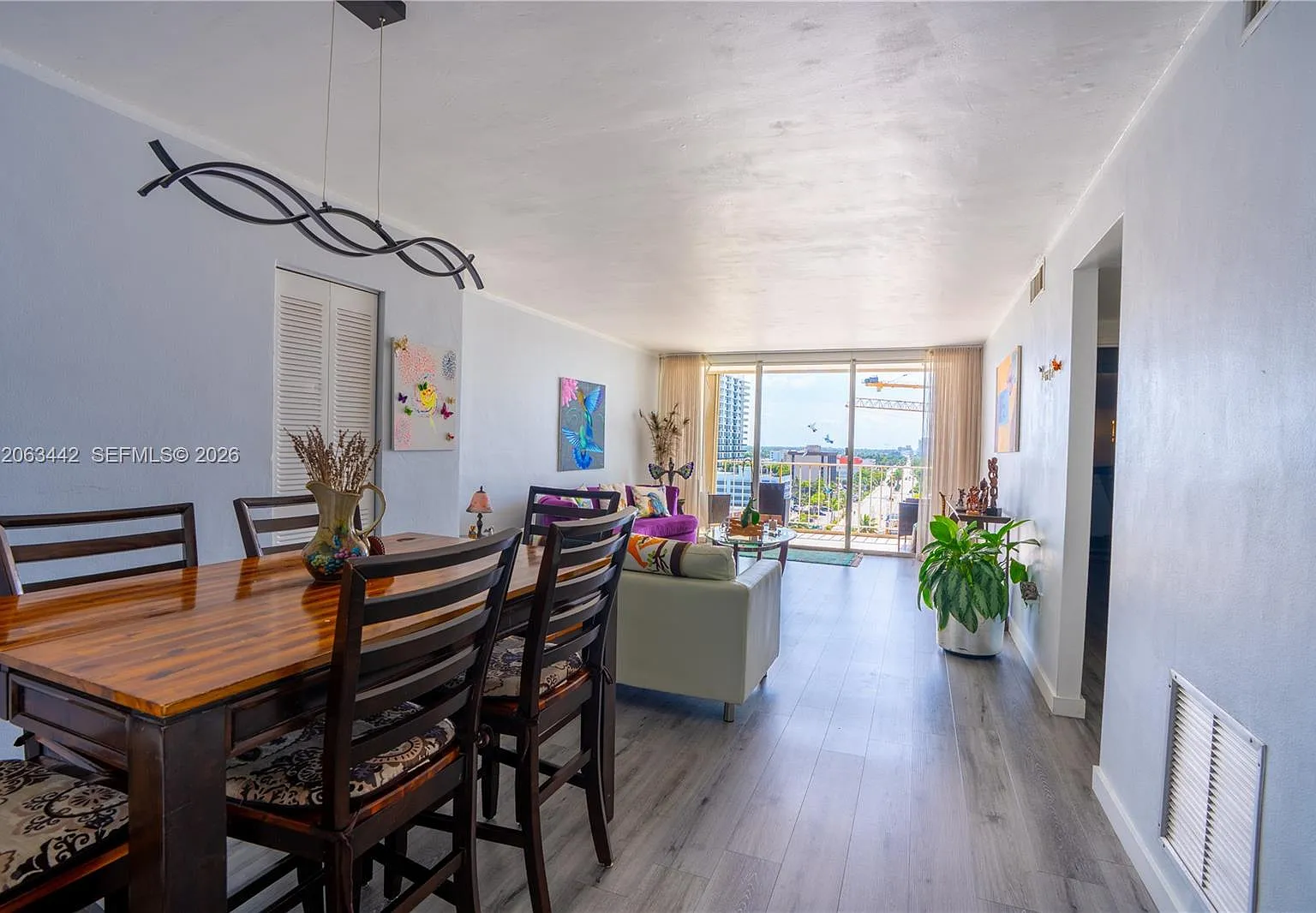 Kennedy House Condo — Photo 3