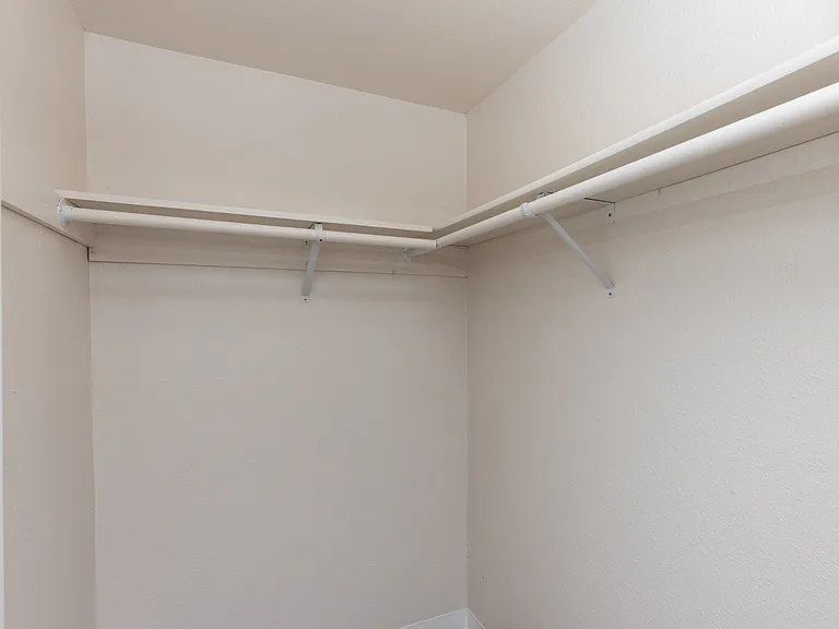 Westhampton Apartments — Photo 80