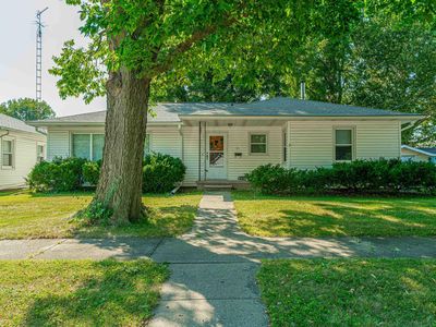 511 S State St, Lincoln, IL, 62656