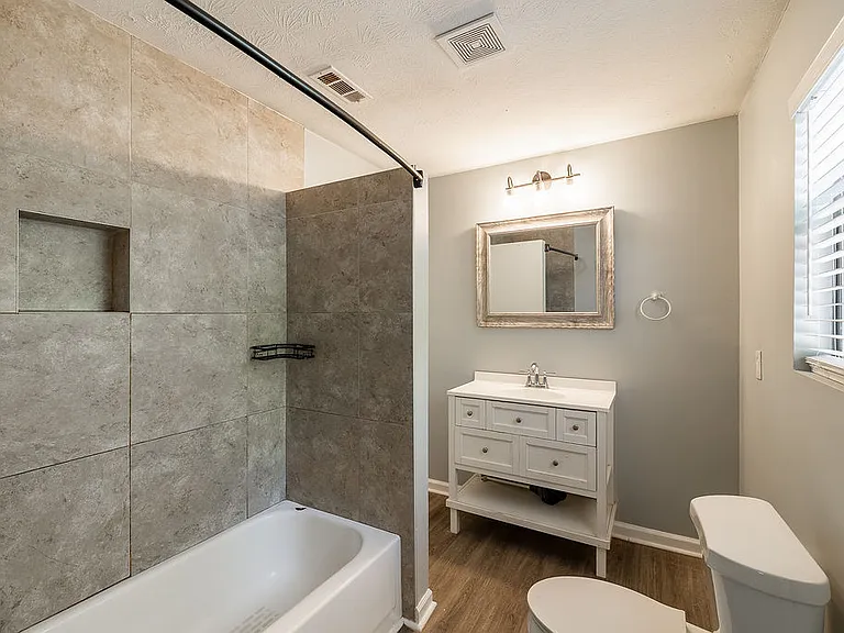 303 Brown Bridge Rd — Photo 15