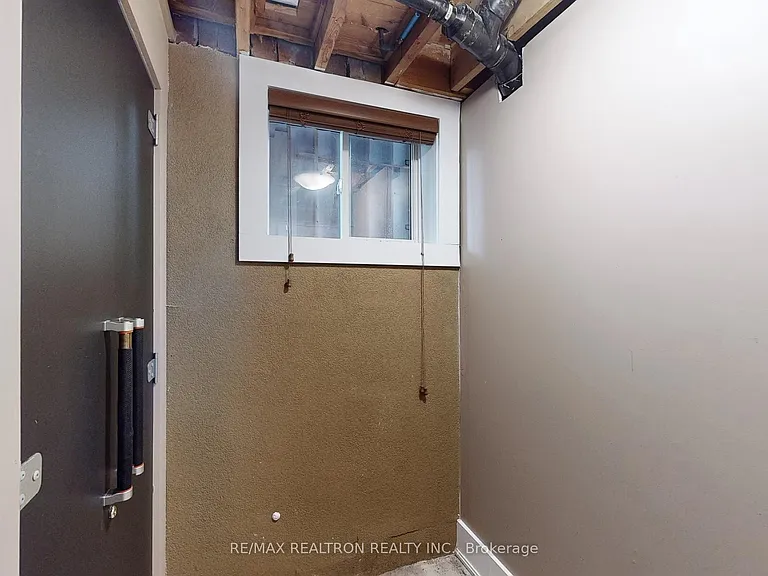 49 Exbury Rd #BASEMENT — Photo 23