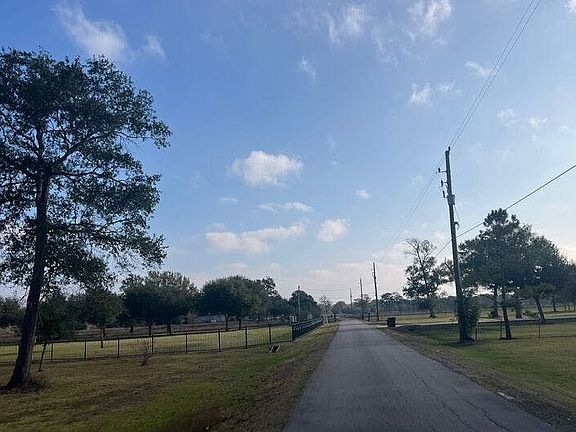 4th image of 14502 Renee Ln