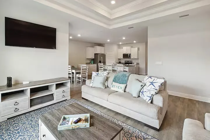 4 bed, 1768 sqft, $3,400 — Photo 4