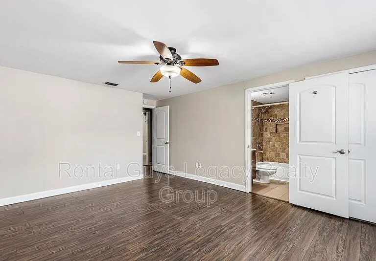 10729 Squires Ct — Photo 18