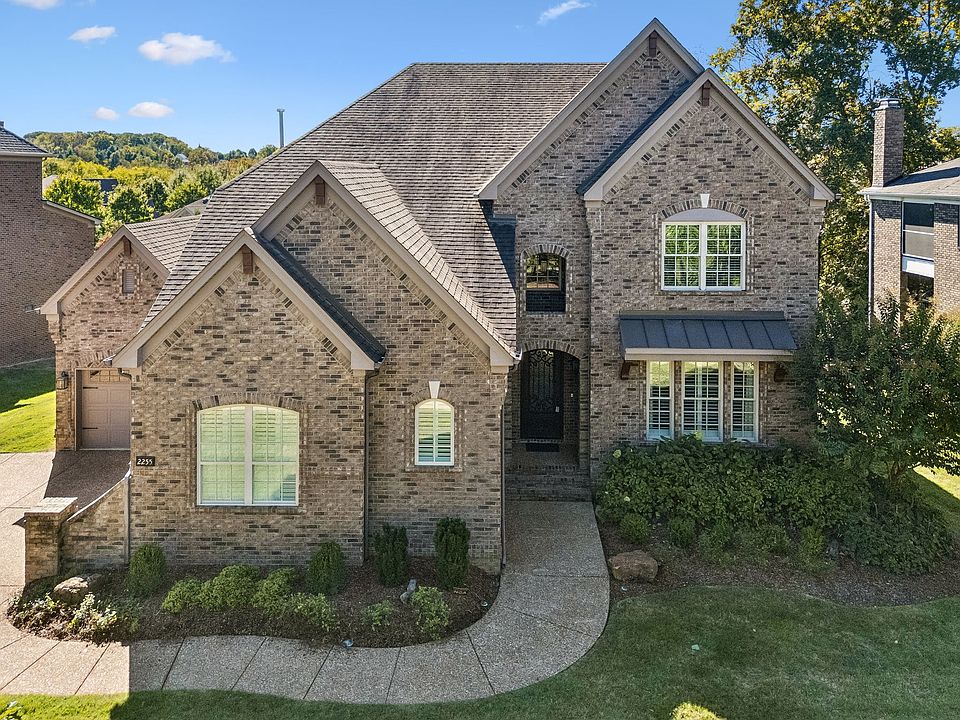 1st image of 2255 Georgian Cir