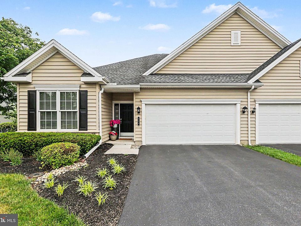 1st image of 254 Colonial Dr
