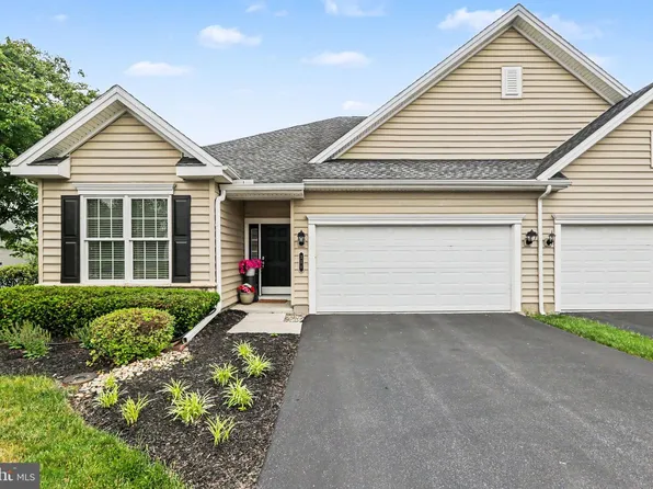 254 Colonial Dr, Mechanicsburg, PA 17050