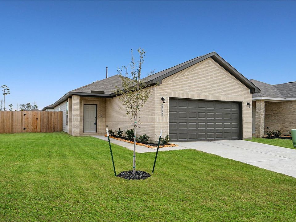 1st image of 25703 Northpark Palm Dr
