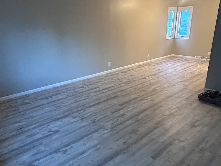 14605 Walnut Grove Dr — Photo 2