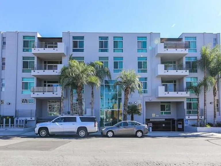 332 S Oxford Ave #201 — Photo 1