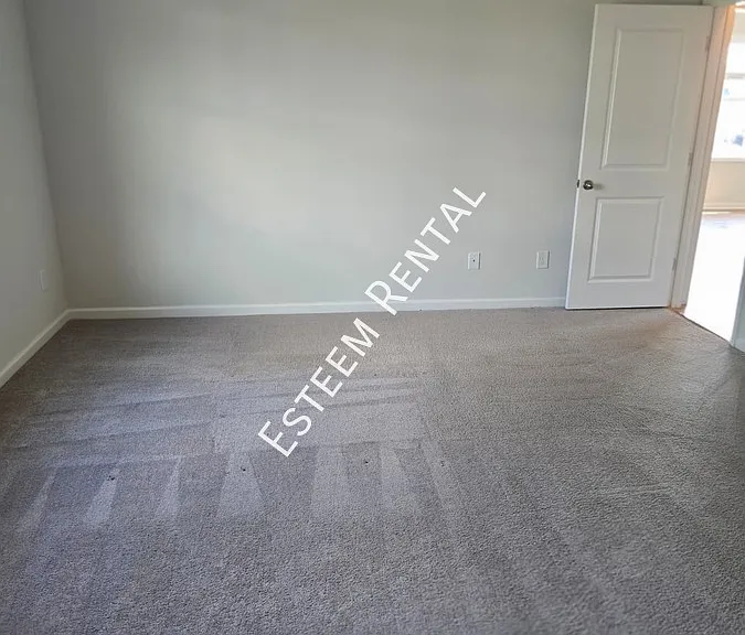 90 Greenview St — Photo 14