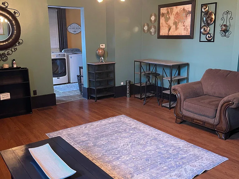363 Groves Ct — Photo 7