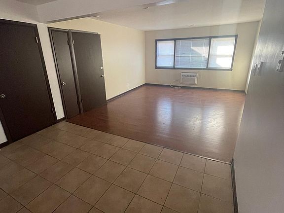 2nd image of 15028 Dorchester Ave #2W