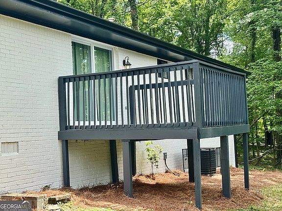 4th image of 2721 Eastwind Dr
