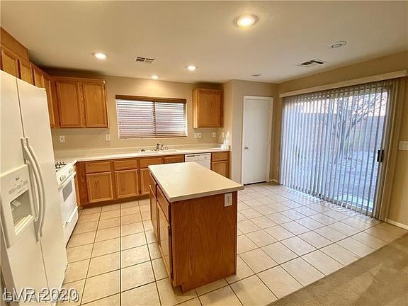 5th image of 11616 Villa Malaparte Ave